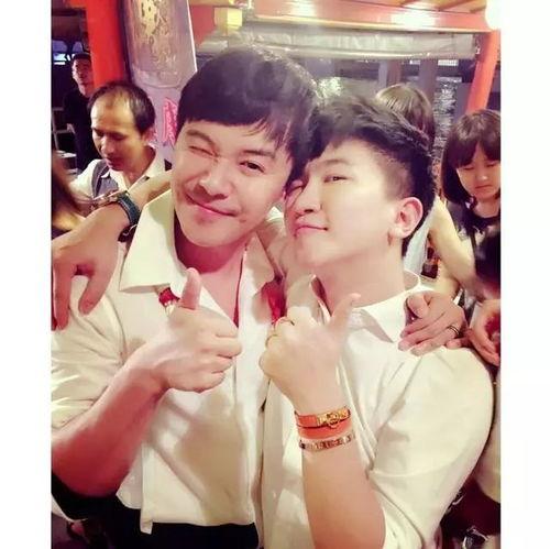 娱乐圈吃瓜闺蜜